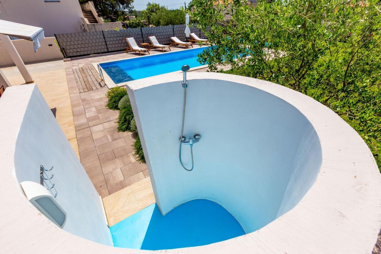 Kristina Holiday Home With Private Swimmingpool Visocane Ngoại thất bức ảnh